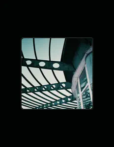 Ouve UNDERGROOVER, vê vídeos de música, lê a biografia, vê as datas da digressão e muito mais!