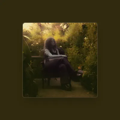 Listen to Léa Pochet, watch music videos, read bio, see tour dates & more!