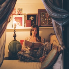 Visions in a Hotel Hallway (feat. John J. Fox) Emma Zander