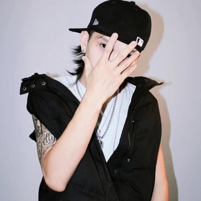 BOOZE (feat. Nazty Kidd) - Single