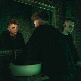 Толпа Melonhack