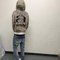 l¡yah - Single - Skele10