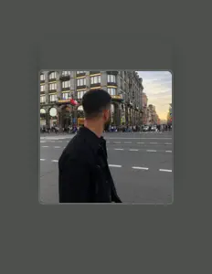 Dengarkan Stefan Ruv, tonton video musik, baca bio, lihat tanggal tur & lainnya!