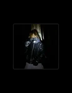 Poslechněte si interpreta 9flom, sledujte hudební videa, přečtěte si životopis, podívejte se na data turné a další informace.