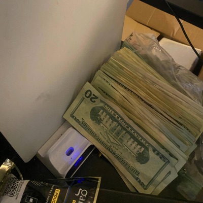 The Biggest bg - Single