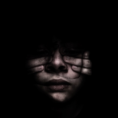 O VAZIO DE MIM MESMO