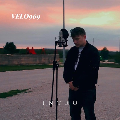 Intro (feat. Prod. by PYC) - Single