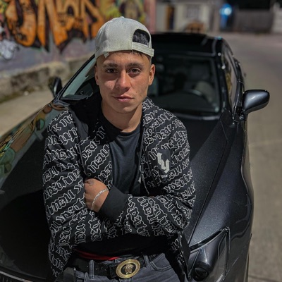 Villano de pelicula x golden - Single