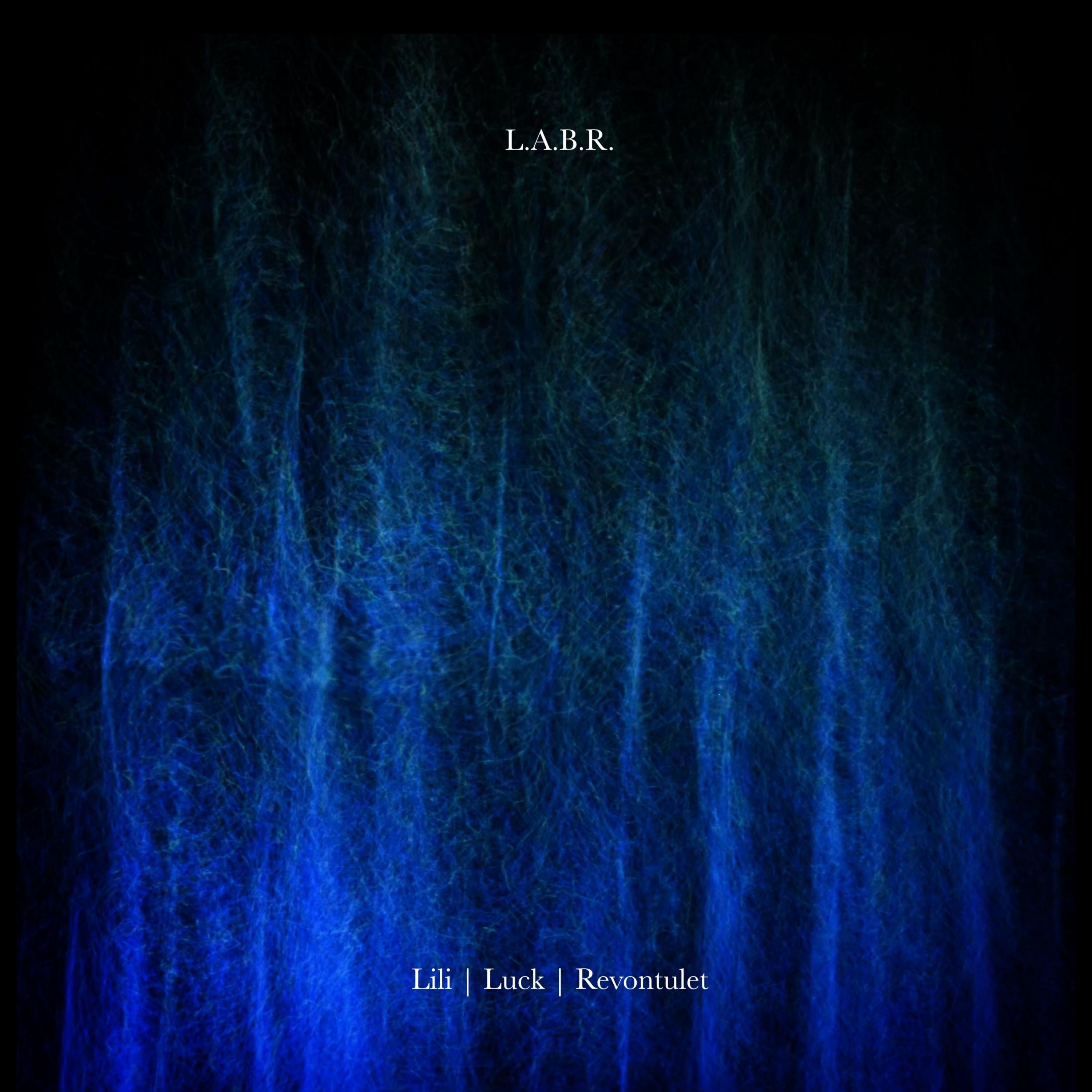 Lili  Luck  Revontulet - Single