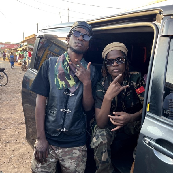 Soloboka (feat. Mad King)