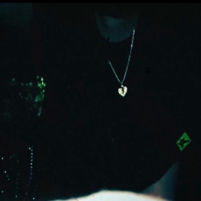 August - Single