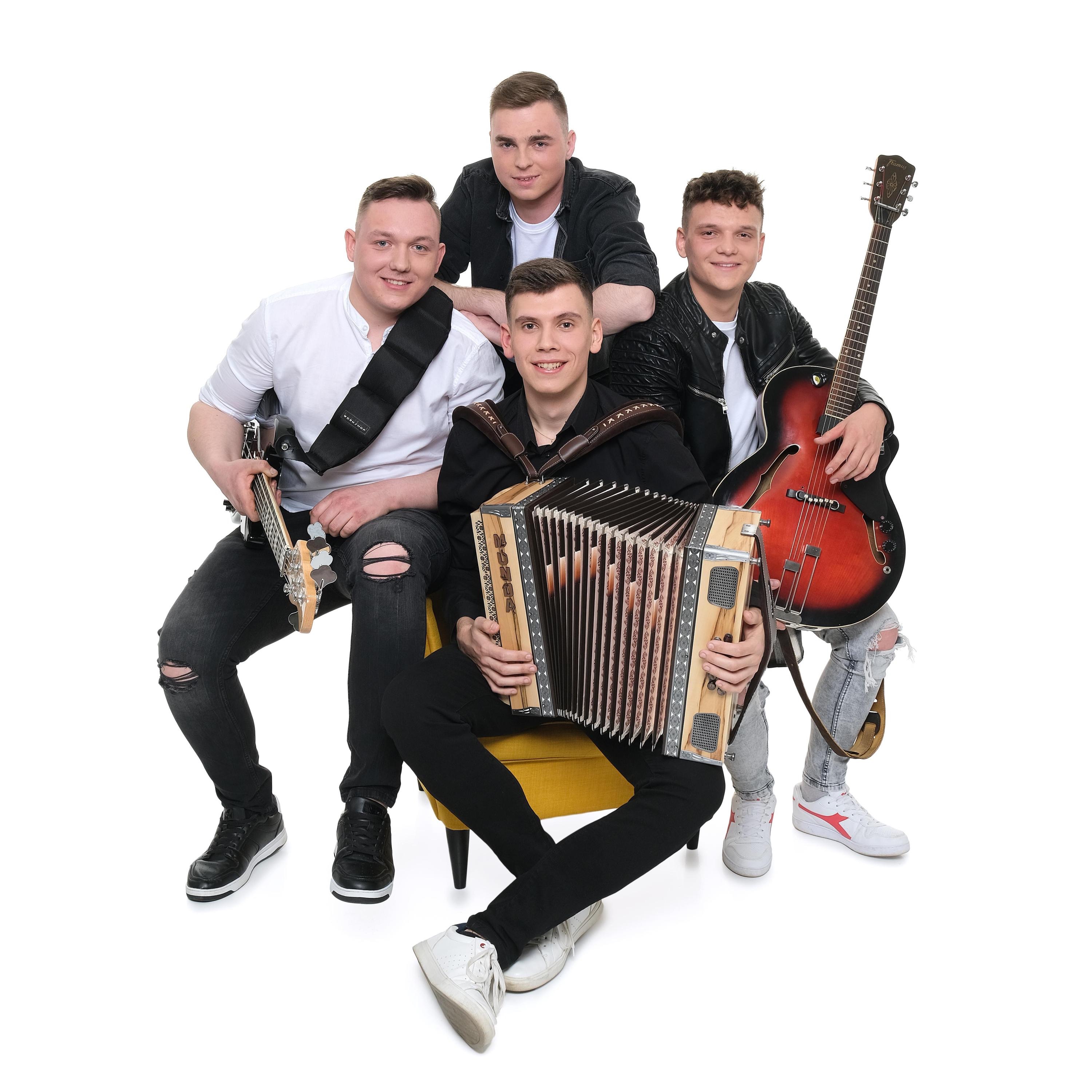 ZGODBA NAJINA - Single