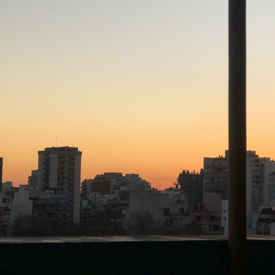 Es la mas linda del mundo - Single