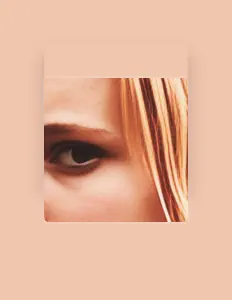 Écoutez yayaheart, regardez des vidéoclips, lisez la biographie, consultez les dates de tournée et plus encore !