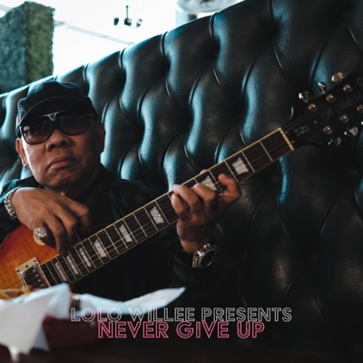 NEVER GIVE UP - Single