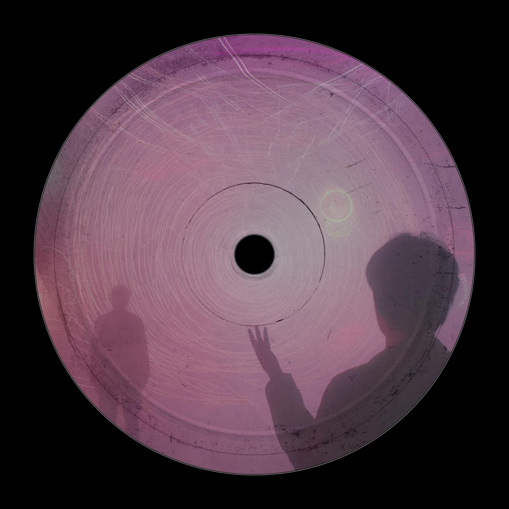 Обложка альбома «P.L.Y.R. - Single» — Close to Custom