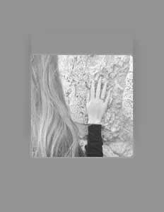 Tari을(를) 듣고, 뮤직 비디오를 보고, 약력을 읽고, 투어 일정 등을 확인하세요!