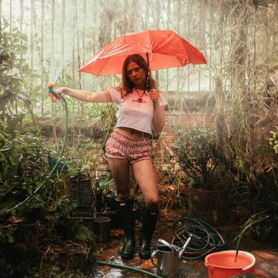 SIEMPRE ESTÁ LLOVIENDO - Single