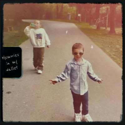 Memories in my wallet - Single