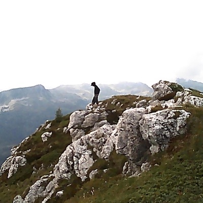 KISS ME NOW - Single