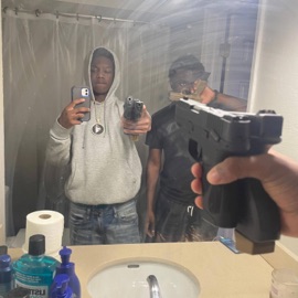 Glocks&chops (feat. Grindhard1322) Lildezz22