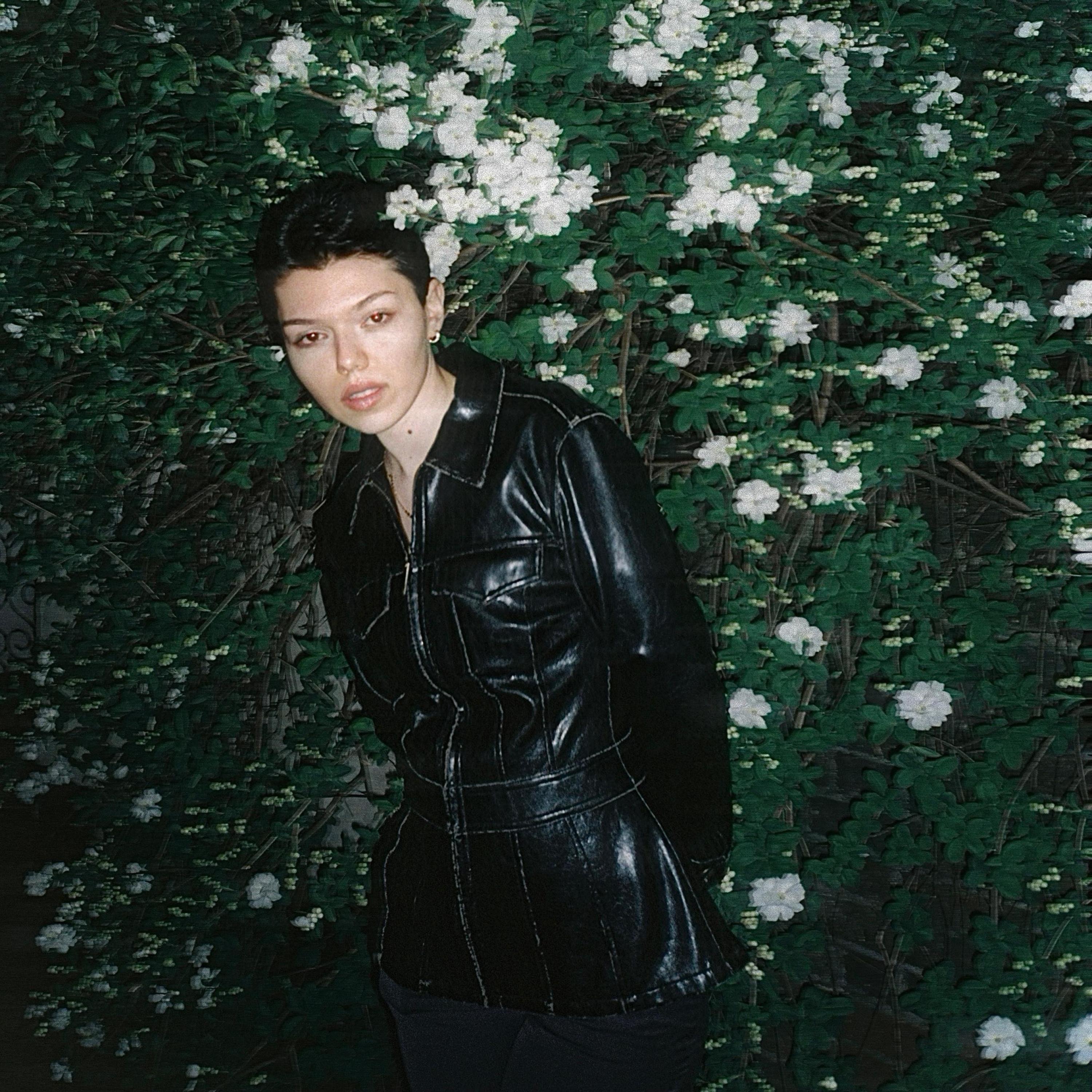 Don't Fall In Luv - Single