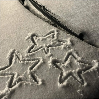 Wishing for a star, even more if it's dead - Single