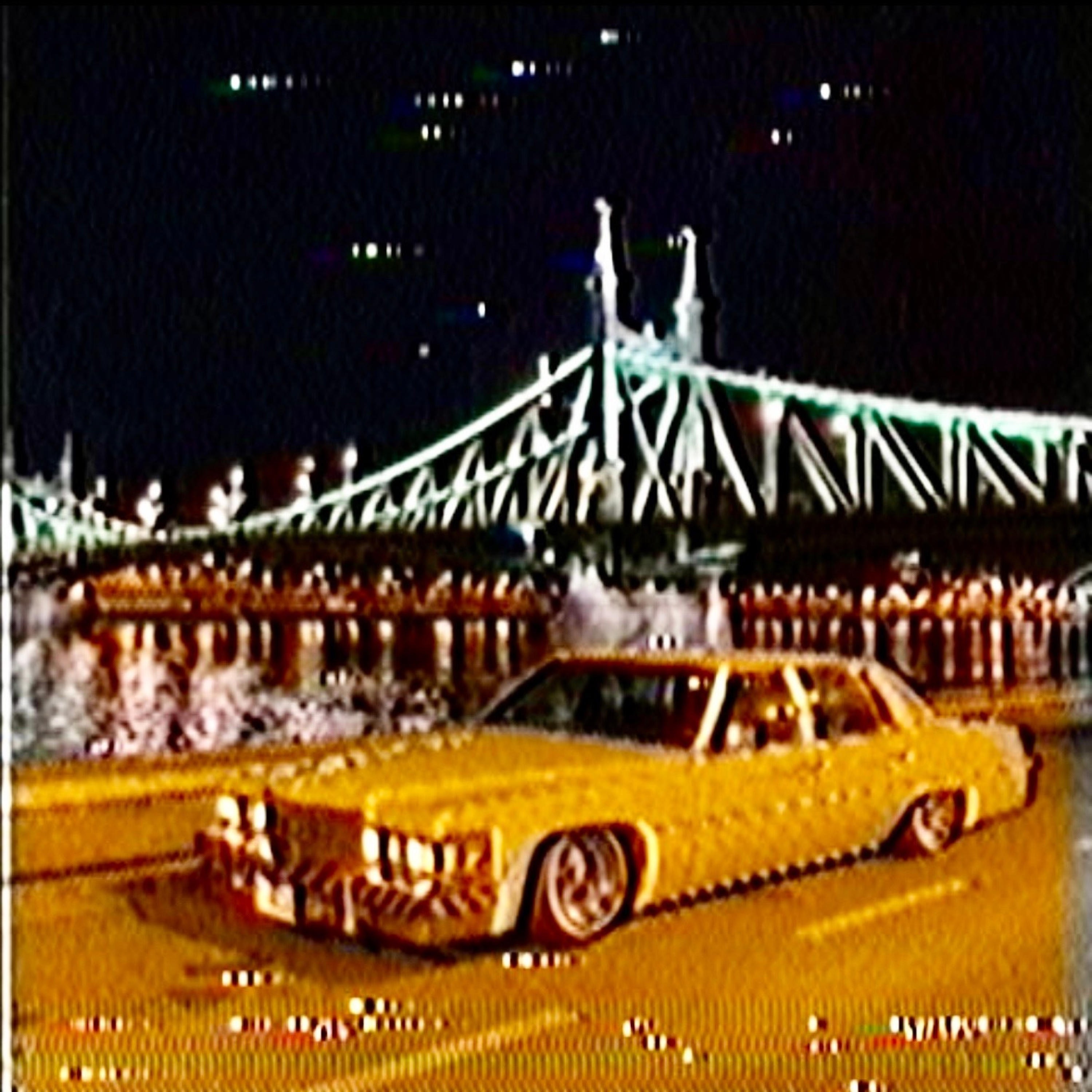 CAN'T GO HALF - Single