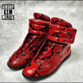 Dollar 2 Ah Pound Kaysiah & twwinaces