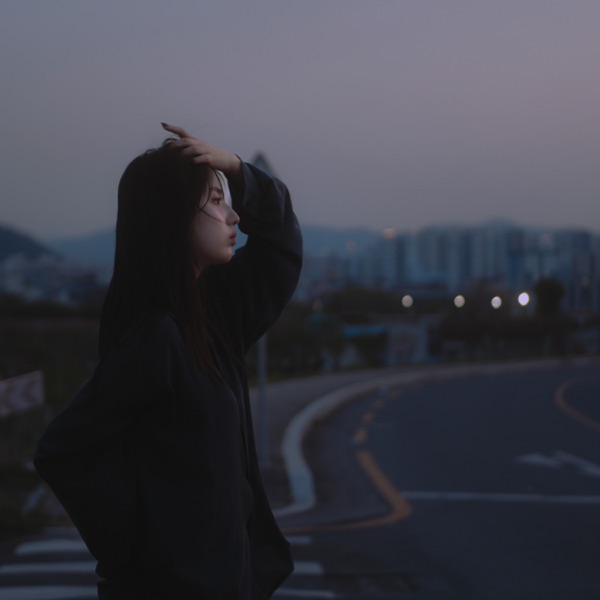 Don't be the love that goes by - Single