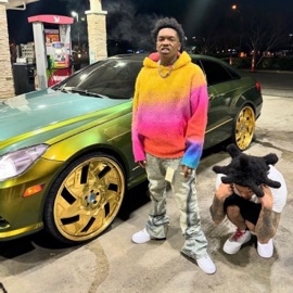 Squeeze (feat. Kickkone) J1