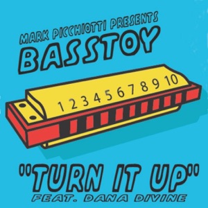 Turn It Up (feat. Dana Divine)