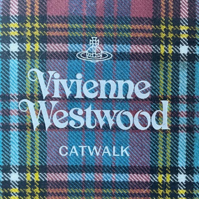 All she want is love (feat. Damii2x) - Single