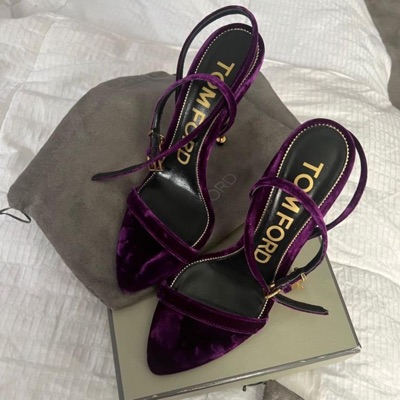 She's in Tom Ford - Single