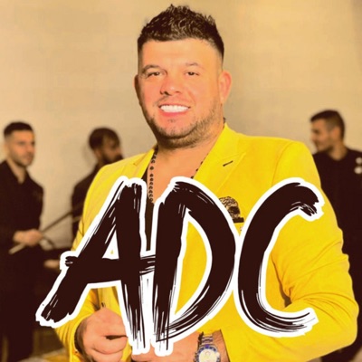 Song - Ton de reggaeton - Alex de la Caracal & Daniela Stan