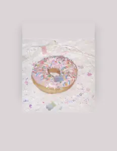 Hör dir annbae an, schau dir Musikvideos an, lies die Biografie, finde Tourdaten und mehr!