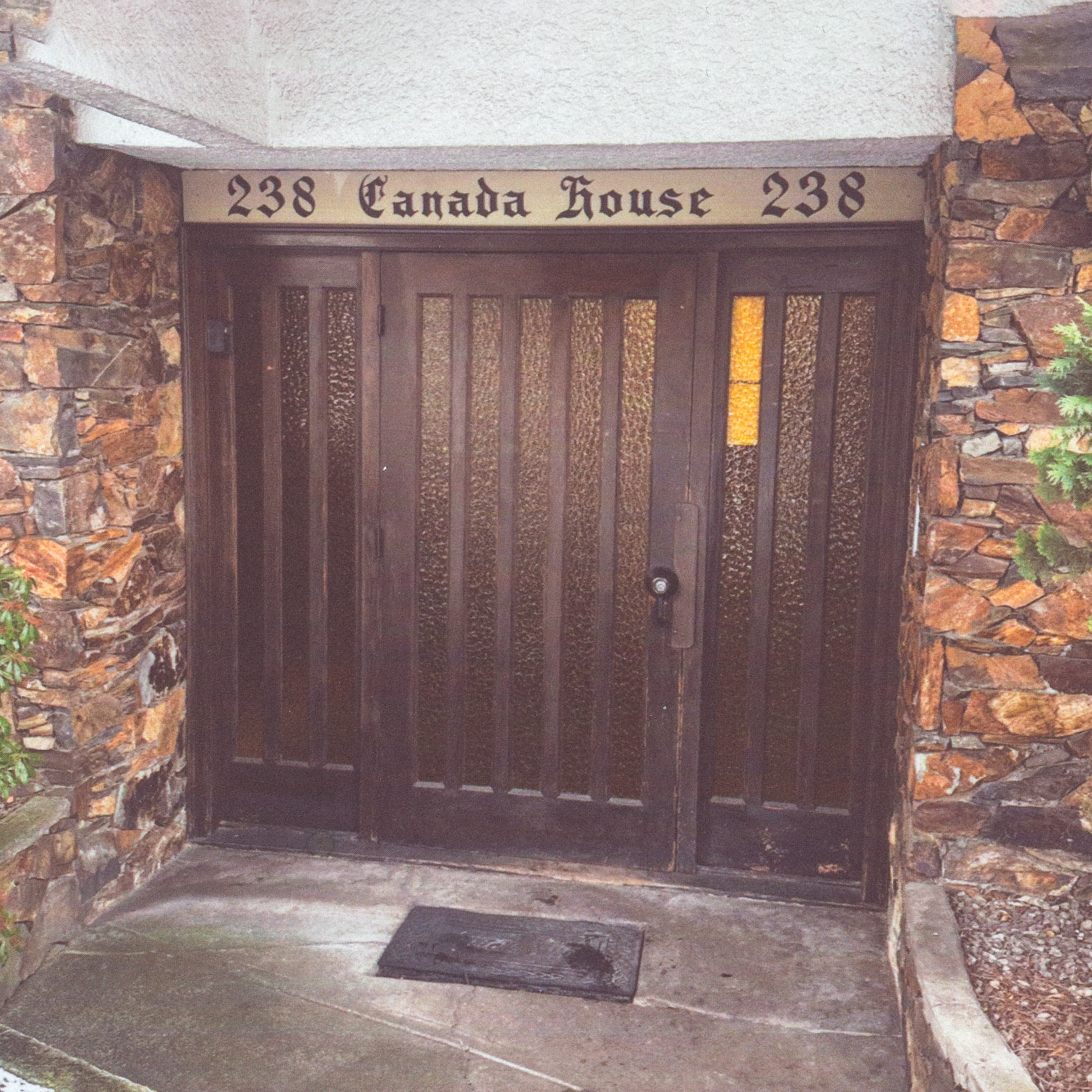 Canada House - EP
