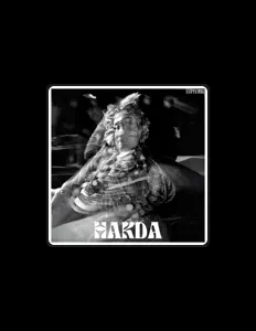 EUPHORIQを聴いたり、ミュージックビデオを鑑賞したり、経歴やツアー日程などを確認したりしましょう！