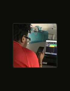 Poslechněte si interpreta Geezki, sledujte hudební videa, přečtěte si životopis, podívejte se na data turné a další informace.