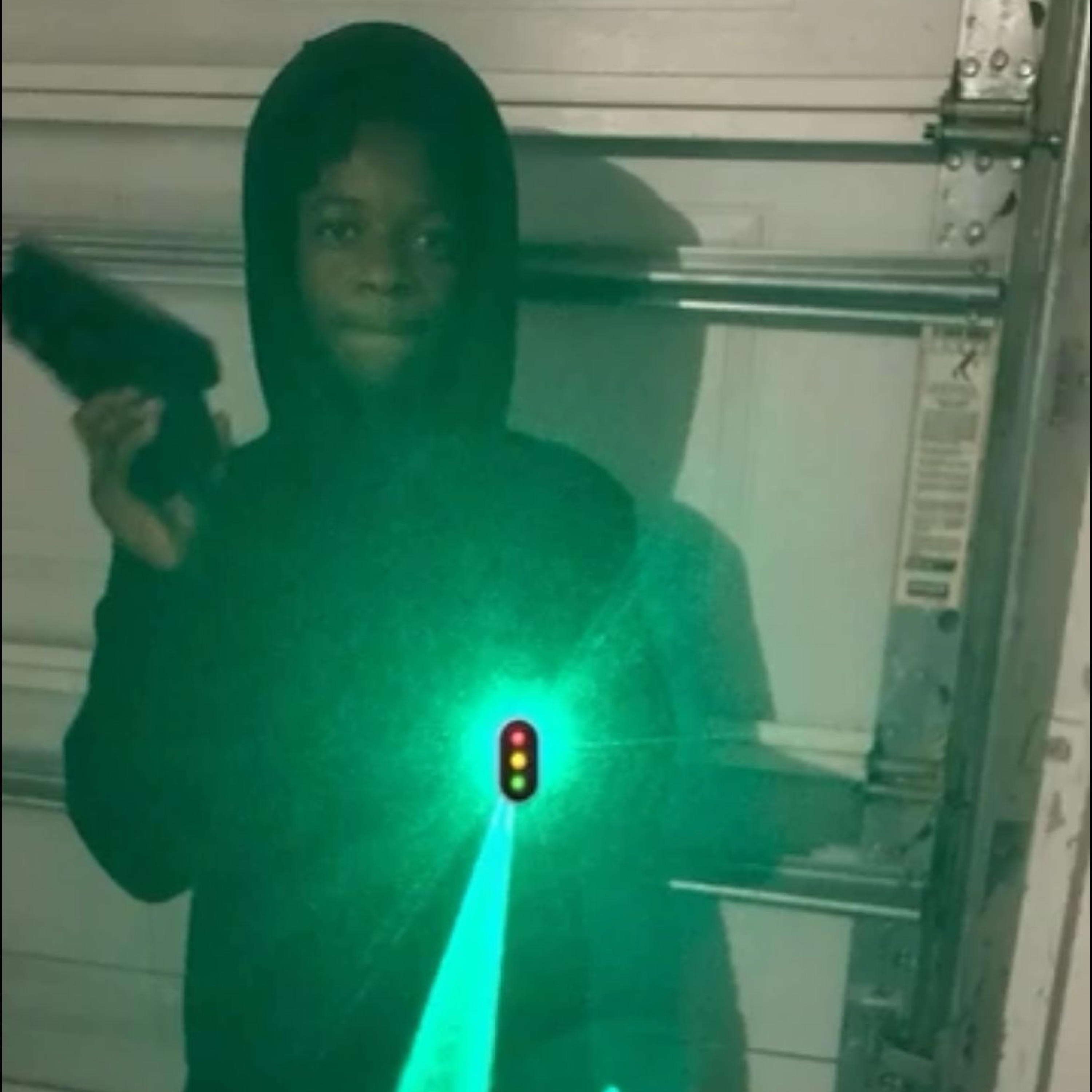 800 living (ft vari) - Single