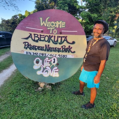 ITS BREDDAMANS WORLD - Single