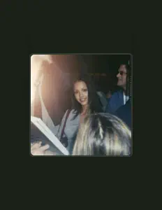 Poslechněte si interpreta luvmellow, sledujte hudební videa, přečtěte si životopis, podívejte se na data turné a další informace.