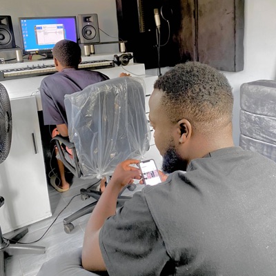 Kyvee  Ndakatadza - Single