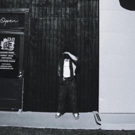 Lean In HUBBLE & Charlotte Grey