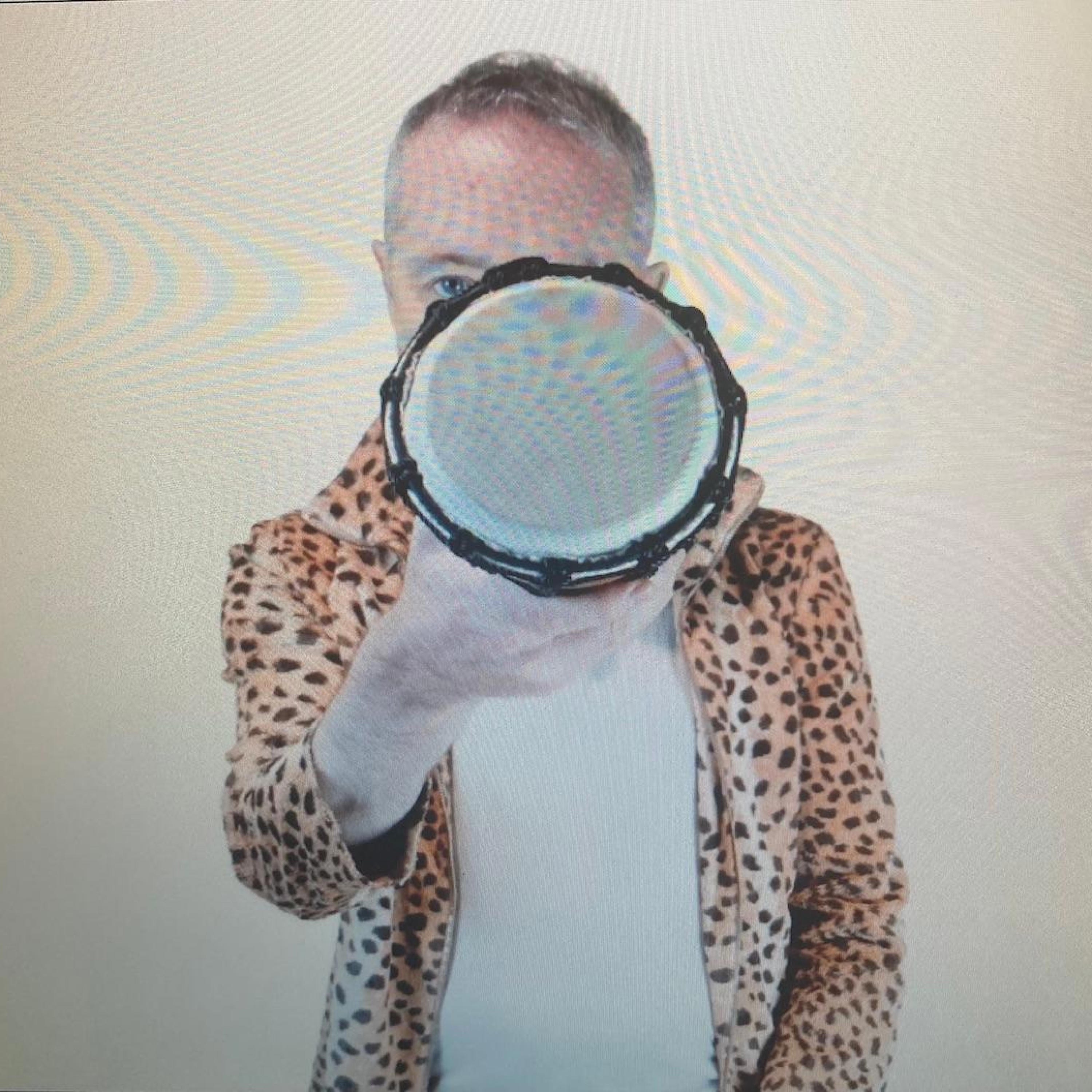 To the lions - Single