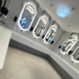 Vanish (feat. T Lav) 7xLele