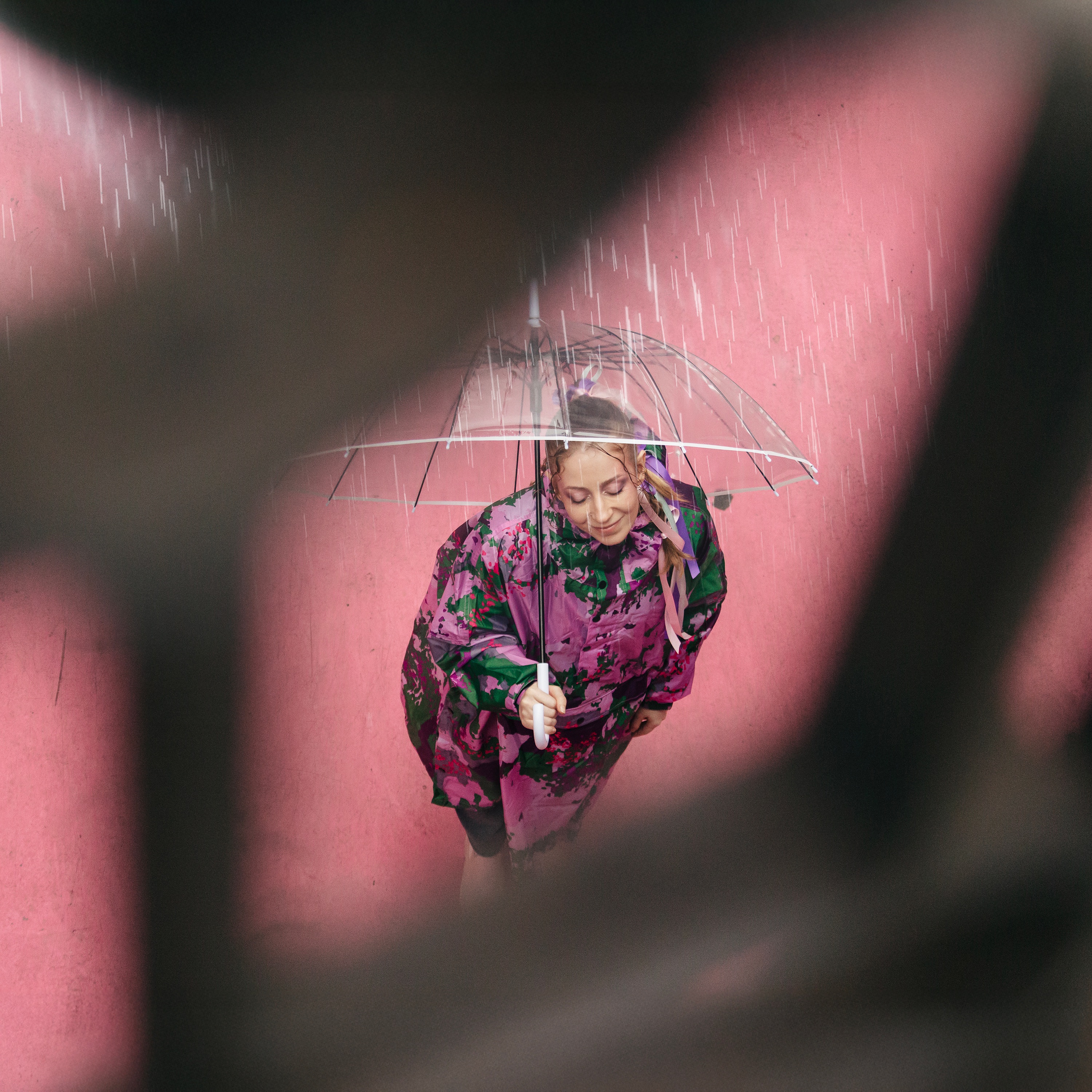 Rains in Lisbon - Single