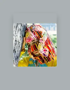 Dengarkan Different Chairs, tonton video musik, baca bio, lihat tanggal tur & lainnya!