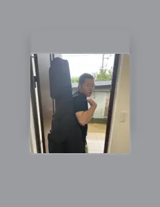 聆聽 意識、觀看音樂影片、閱讀小傳、查看巡演日期等！