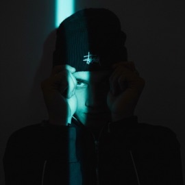 Днем и ночью (prod. by madeinnight!) PHLORI